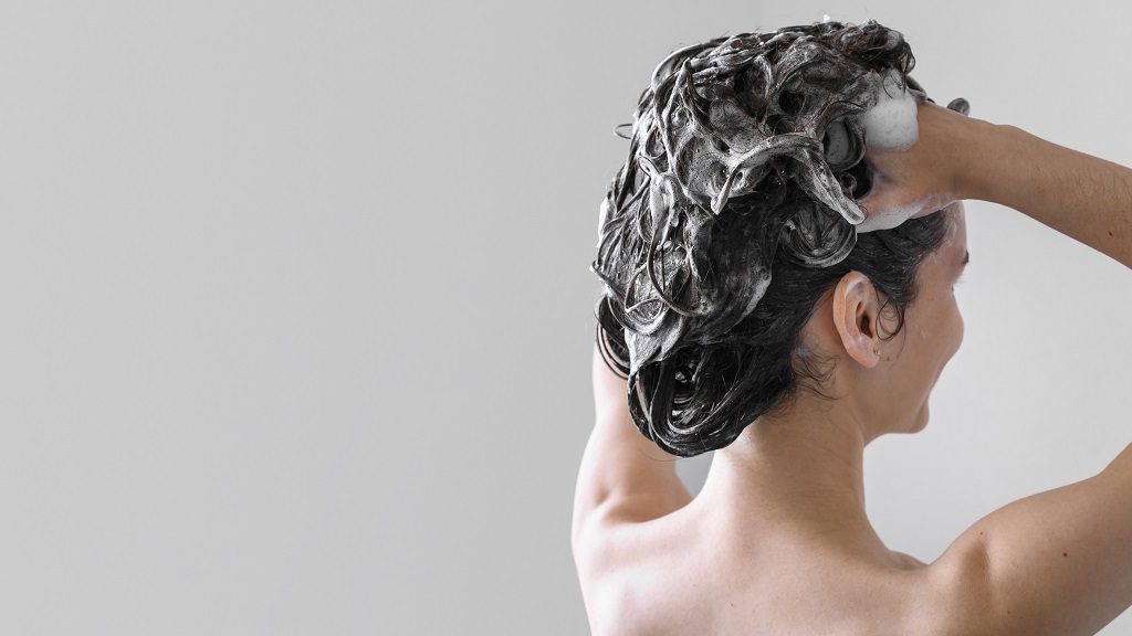 Best Shampoo For Bleached Hair of 2021 [Buying Guide] Cosmetize UK